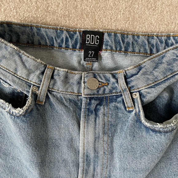 BDG High-Waisted Wide Leg Jeans - Picture 2 of 4